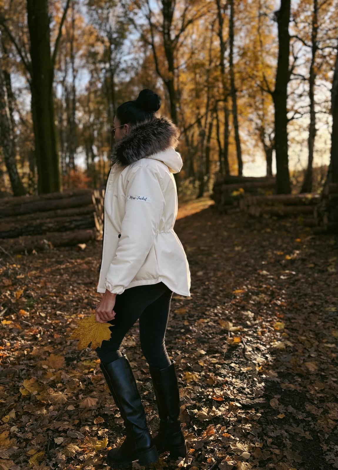 152cf8f7-209f-4cce-9536-d315466c8a96