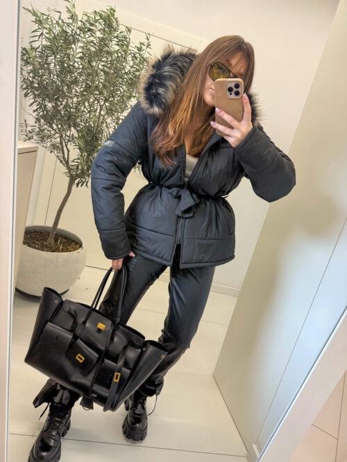 Doris Czarna matowa z paskiem